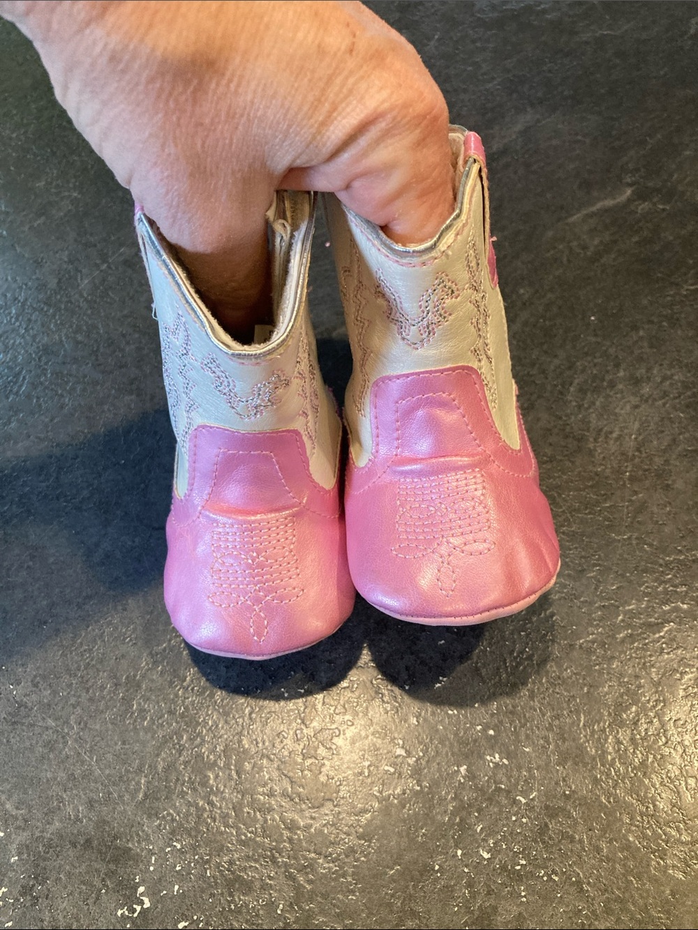 Girls Rising Star cream pink cowboy boots size 6-9 months